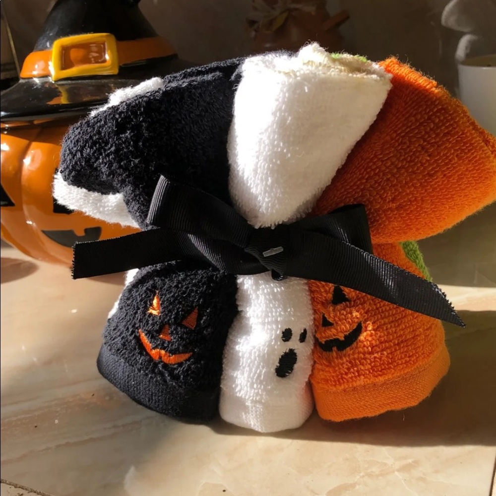 Halloween hand towels